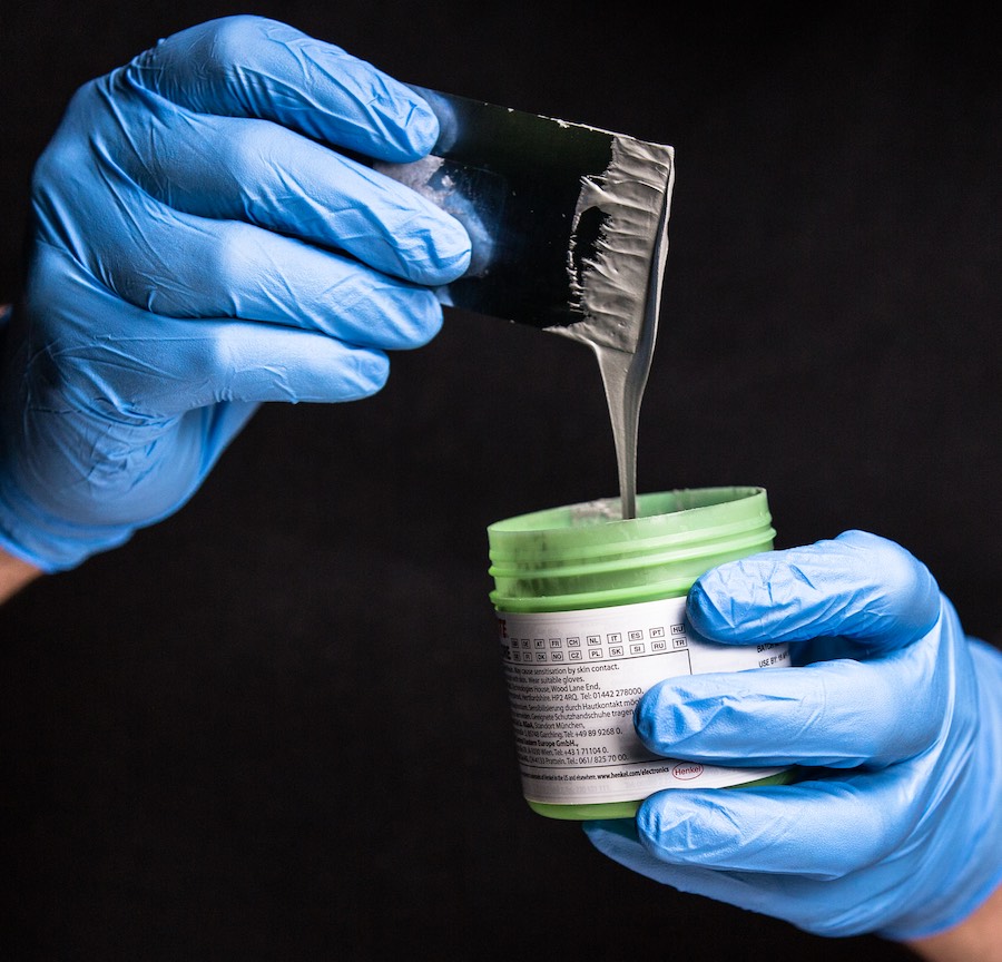 solder paste from a plastic can