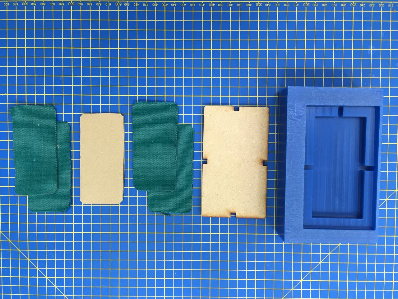 Mold and material parts