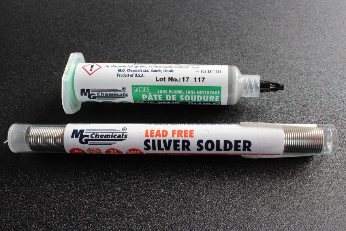 The silver solder and lead-free flux paste
