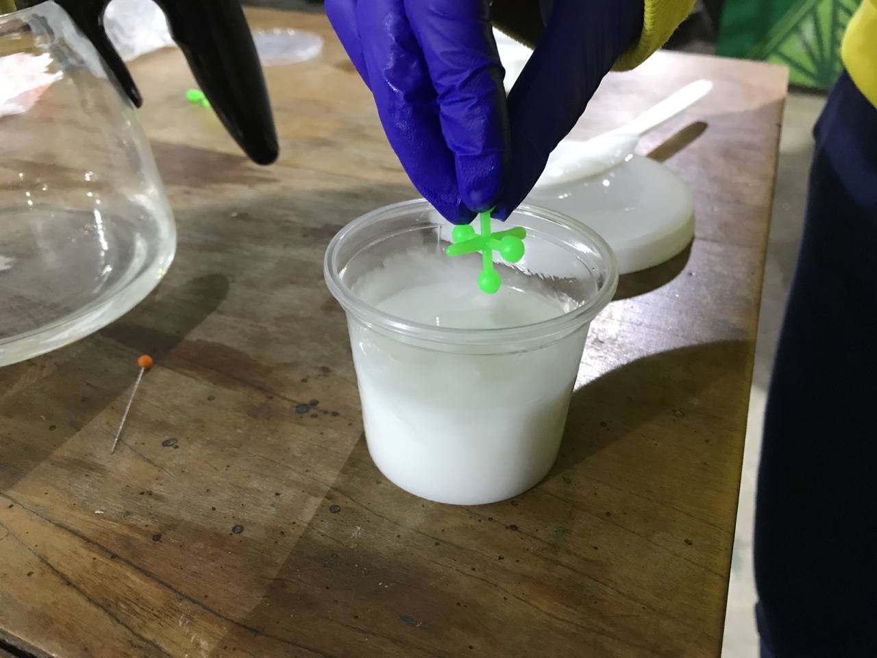 Silicone test with yases