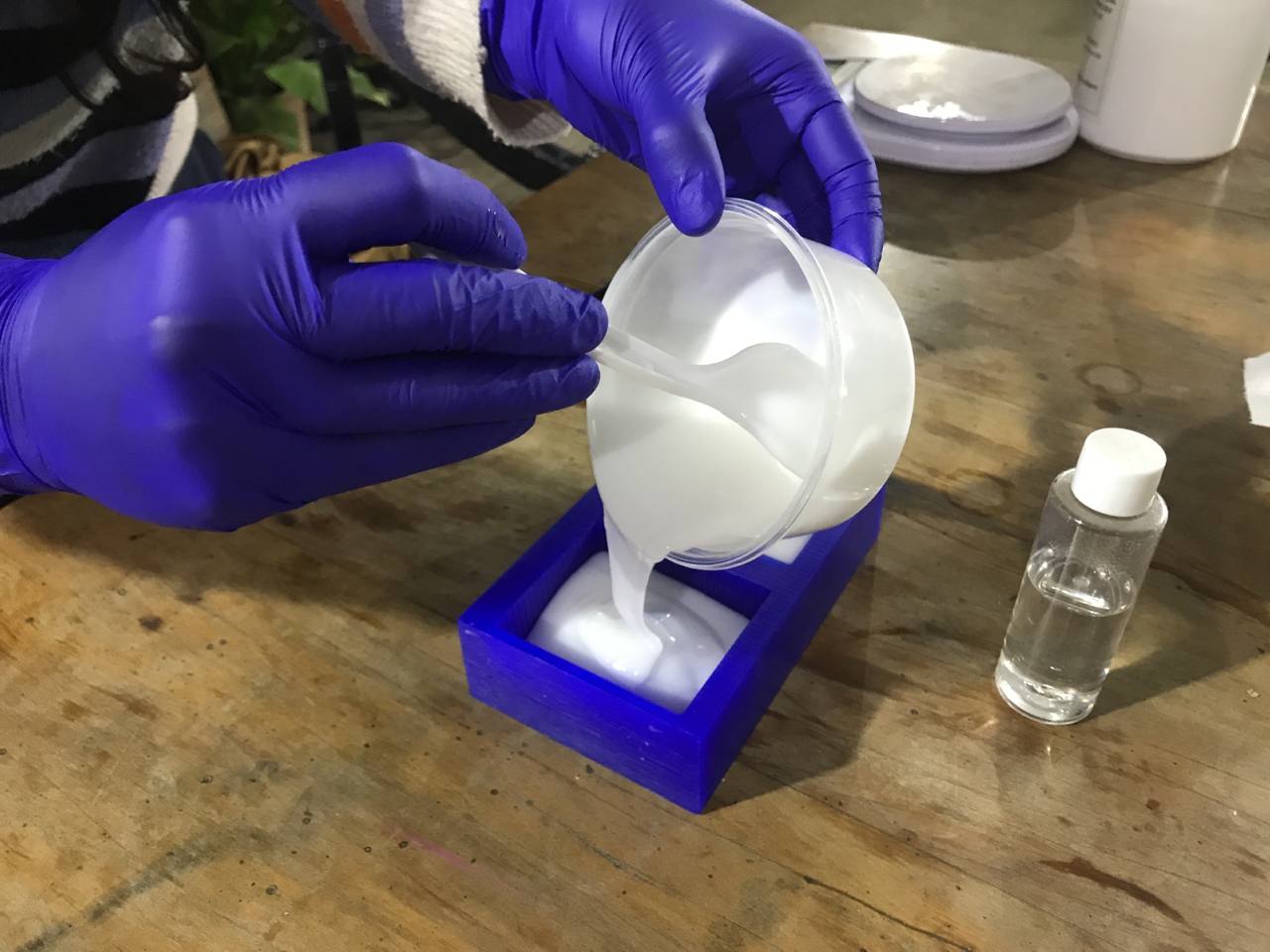 pouring the silicone